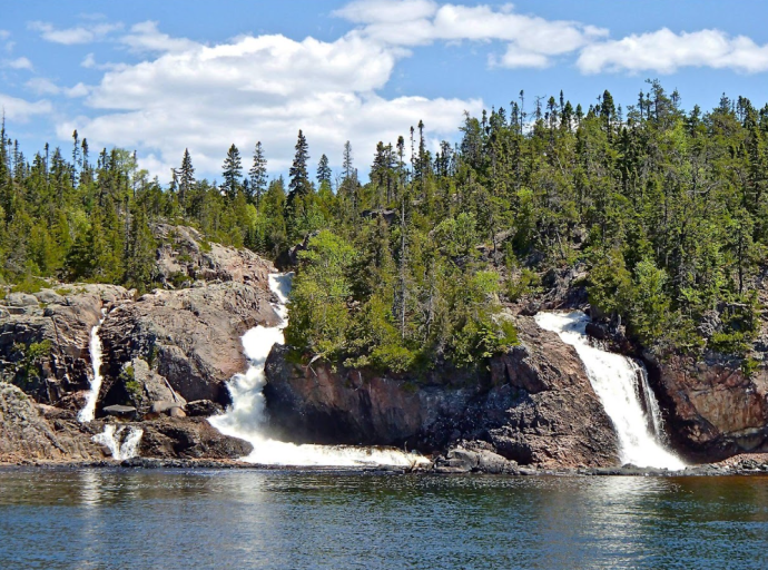 Embarking on the Ultimate Adventure: Exploring the Lake Superior Circle Tour